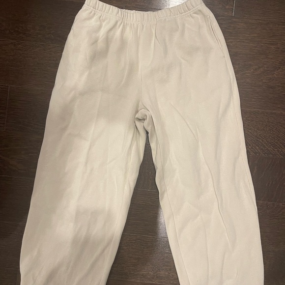 Oak + Fort white jogging pants with tie bottom detailing size XS - Picture 2 of 4